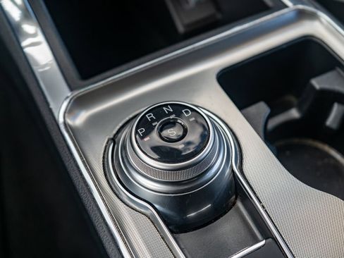 Used 2024 Ford Edge Titanium image 25