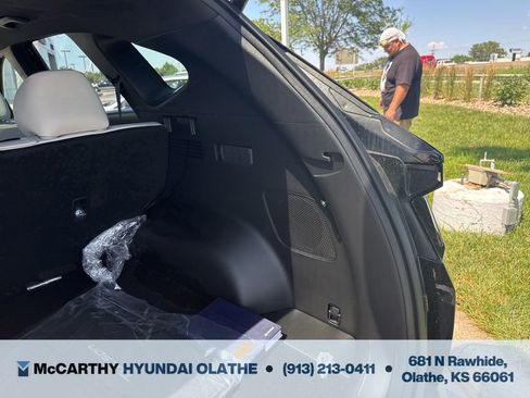 Certified 2025 Hyundai Tucson Limited AWD/4WD image 21