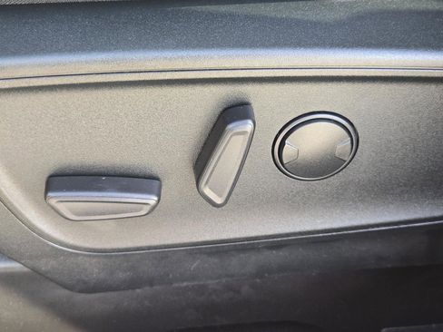 Used 2022 Ford Escape Titanium image 26