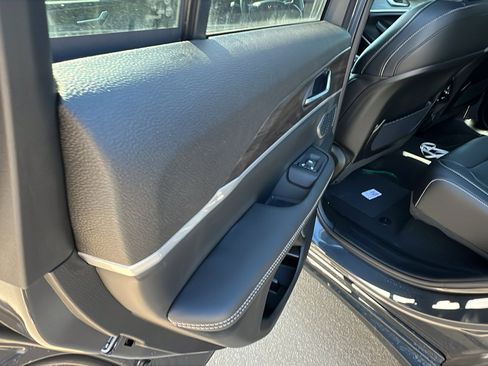 New 2026 Jeep Grand Cherokee Limited image 19