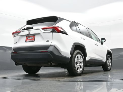 Used 2024 Toyota RAV4 LE image 29