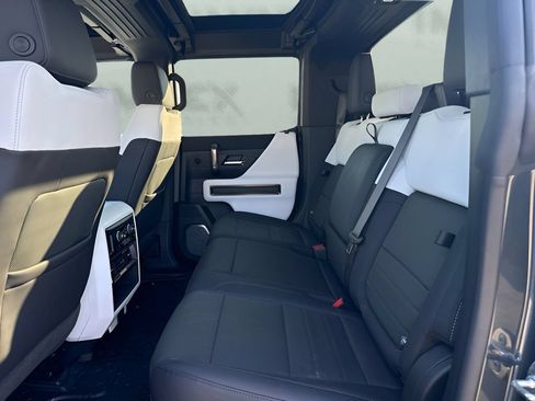 Used 2025 GMC Hummer EV 3X AWD/4WD image 11