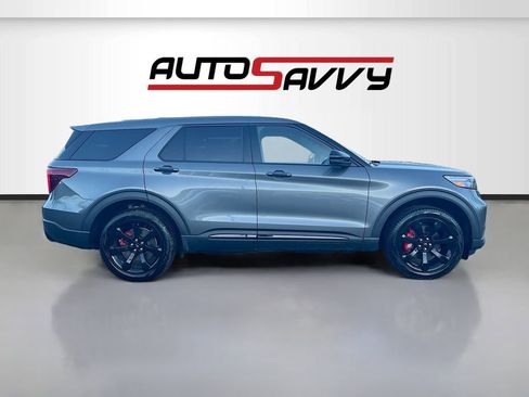 Used 2022 Ford Explorer ST w/ Equipment Group 401A image 8
