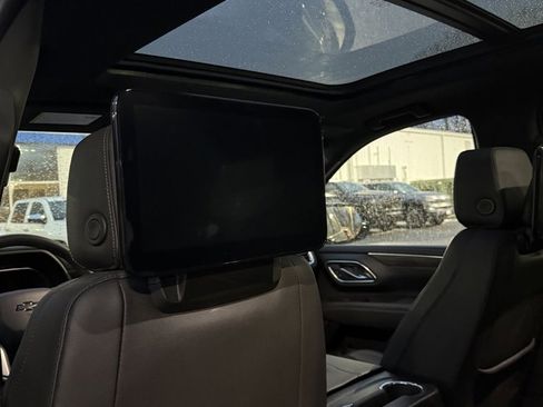 Used 2023 Chevrolet Tahoe Z71 w/ Z71 Off-Road Package image 17