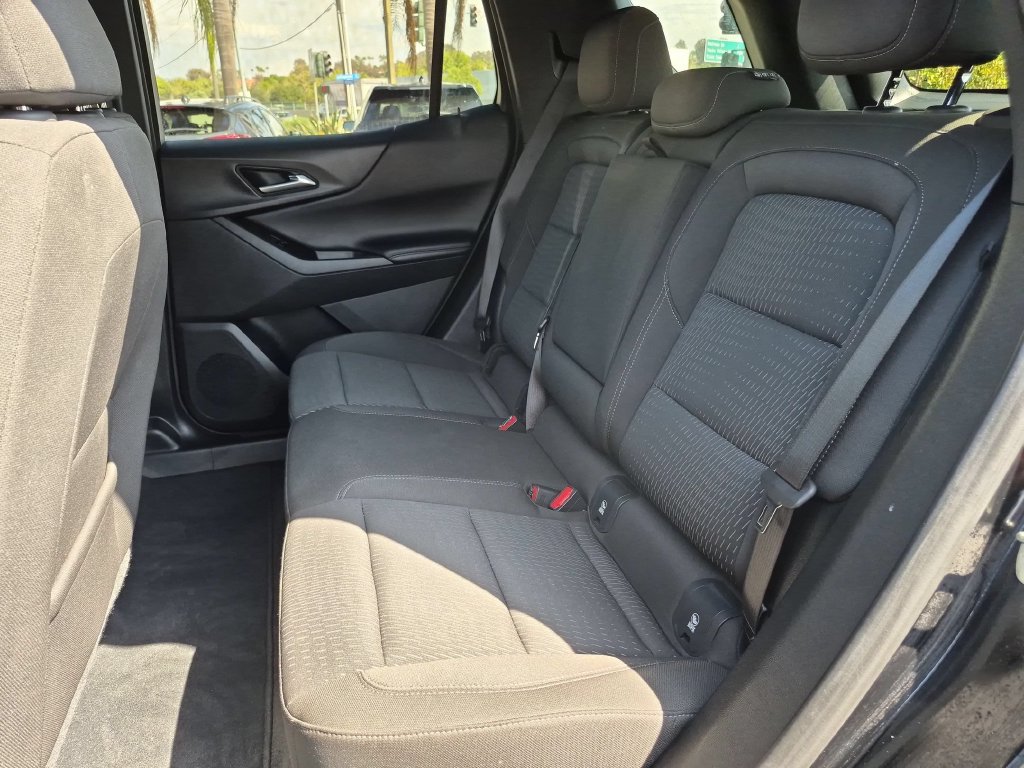 Used 2025 Chevrolet Equinox LT FWD image 25