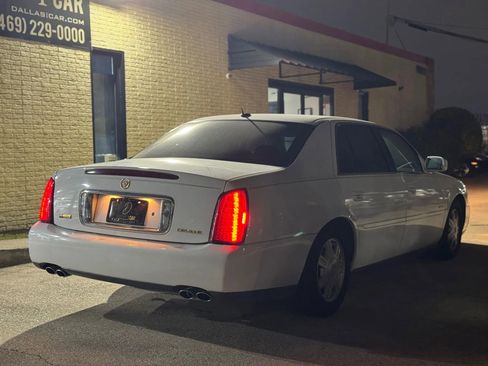 Used 2005 Cadillac De Ville Sedan image 4