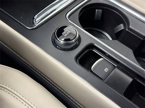 New 2026 Lincoln Corsair Premiere image 30