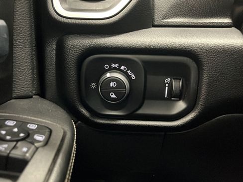 Used 2026 RAM 2500 Big Horn AWD/4WD image 31