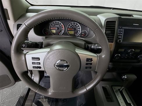 Used 2019 Nissan Frontier SL image 21