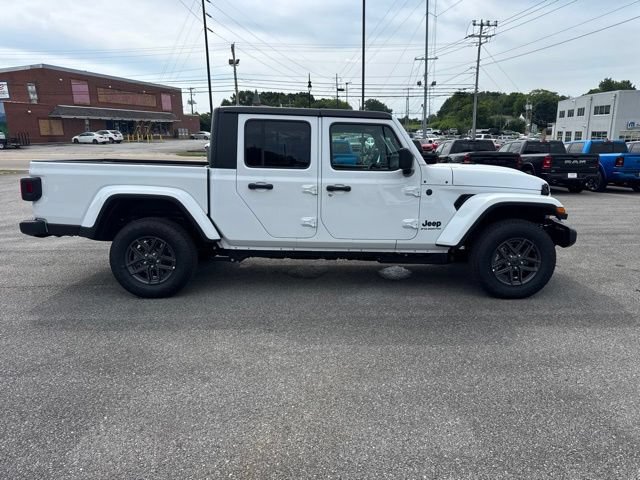 New 2026 Jeep Gladiator Sport AWD/4WD image 8