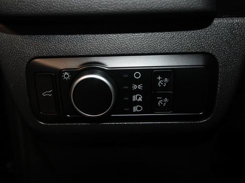 Used 2024 Ford Escape ST-Line w/ Tech Pack #1 AWD/4WD image 9