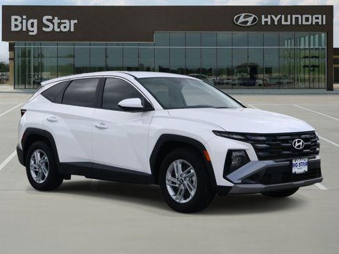 Used 2026 Hyundai Tucson SE FWD image 6