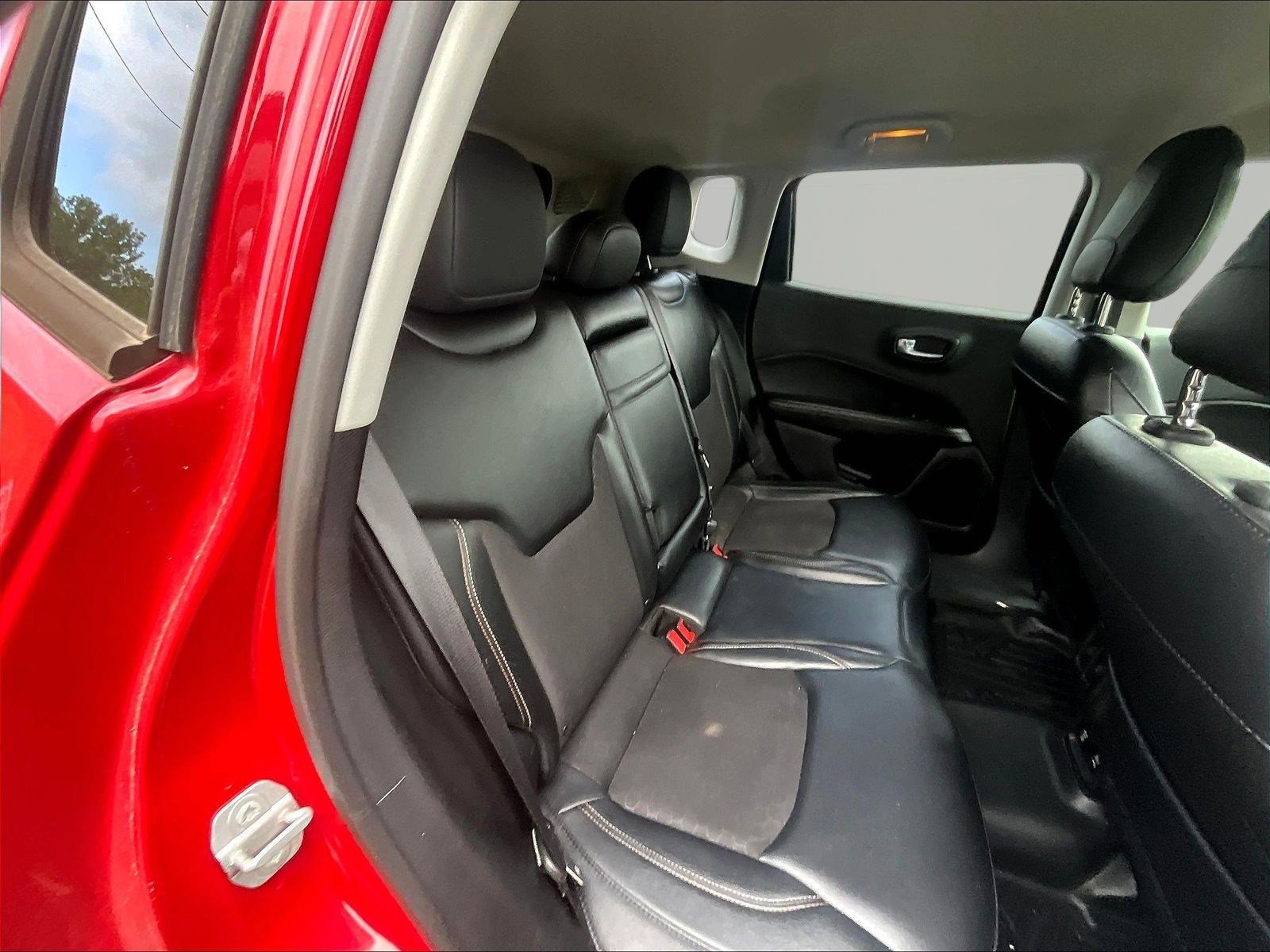 Used 2017 Jeep Compass Latitude w/ Popular Equipment Group FWD image 25
