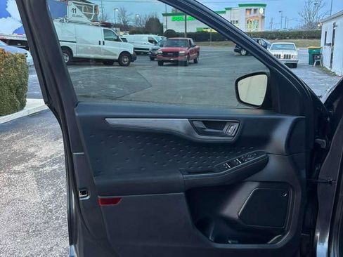 Used 2020 Ford Escape S image 13