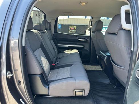 Used 2017 Toyota Tundra SR5 image 30