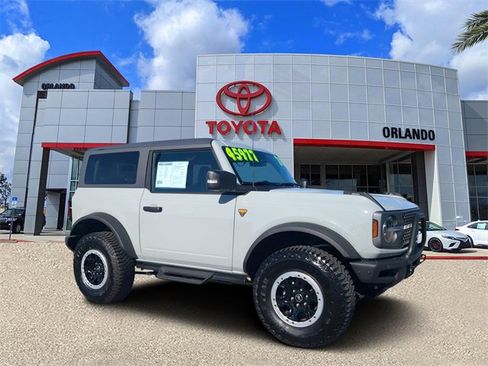 Used 2024 Ford Bronco Badlands image 1