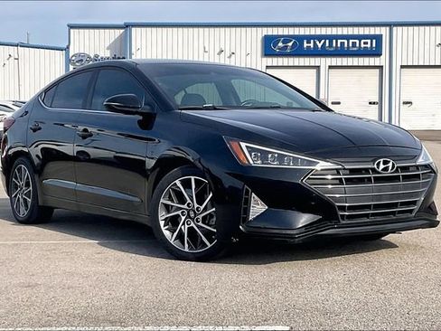 Used 2020 Hyundai Elantra Limited FWD image 1