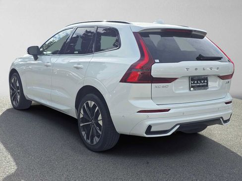 Used 2026 Volvo XC60 B5 Plus w/ Climate Package AWD/4WD image 5