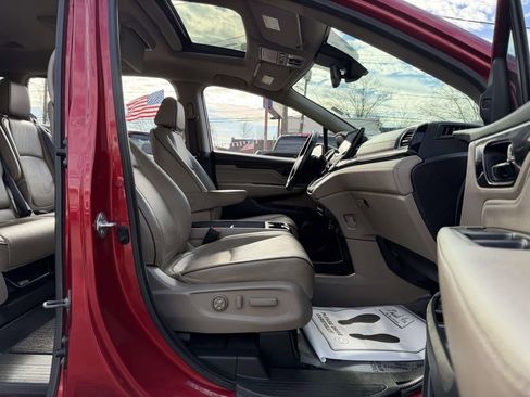 Used 2023 Honda Odyssey Elite image 17