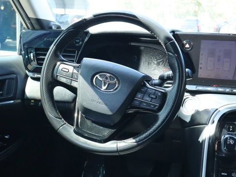 Used 2022 Toyota Mirai w/ Advanced Technology Package RWD image 25