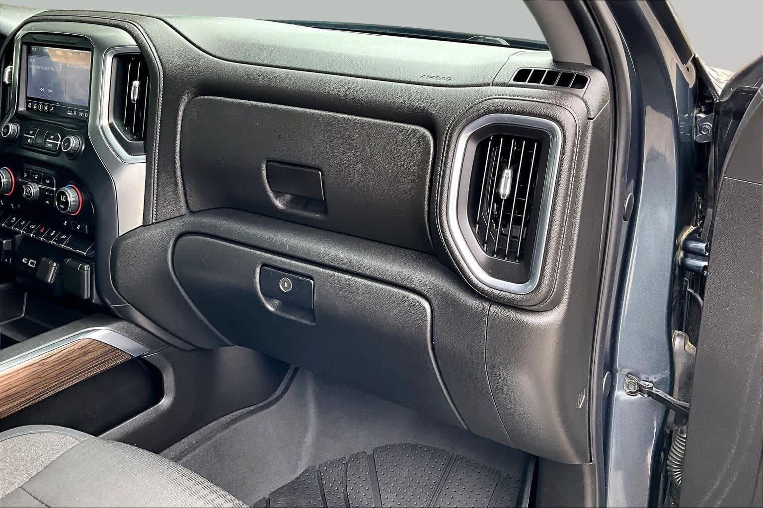 Used 2019 Chevrolet Silverado 1500 LT Trail Boss AWD/4WD image 19