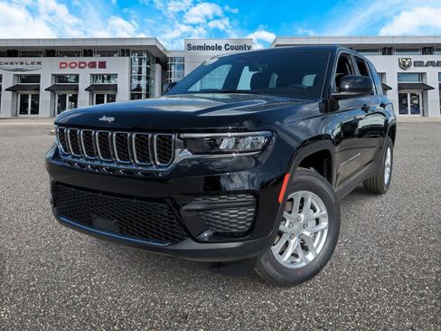 New 2026 Jeep Grand Cherokee Laredo X AWD/4WD image 1