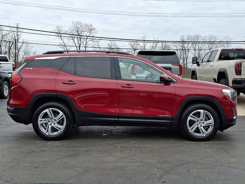 Used 2018 GMC Terrain SLE w/ Driver Convenience Package image 7