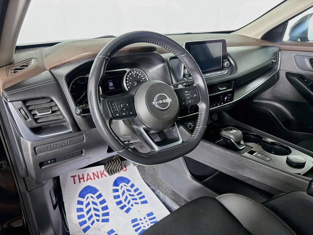 Used 2023 Nissan Rogue S AWD/4WD image 9