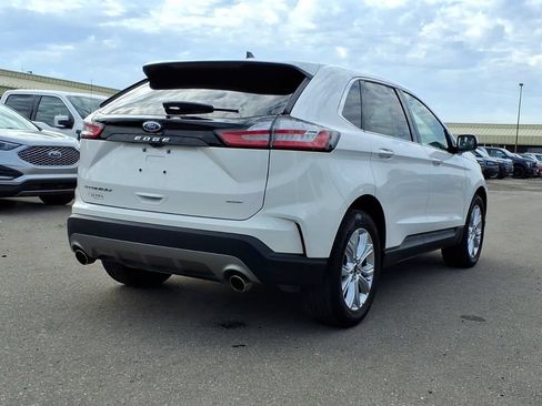 Used 2023 Ford Edge Titanium AWD/4WD image 5