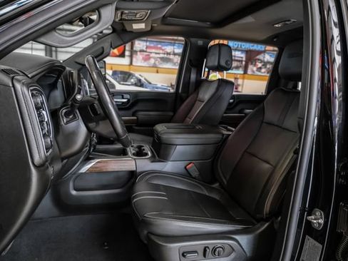 Used 2022 Chevrolet Silverado 3500 High Country w/ Technology Package AWD/4WD image 34