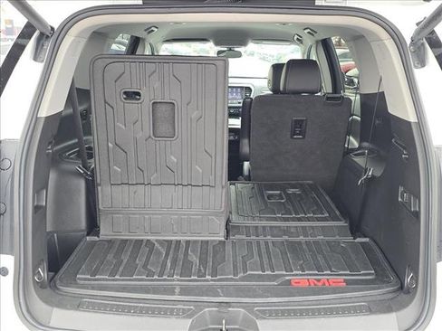 Used 2020 GMC Acadia SLT image 13