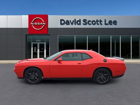 Used 2023 Dodge Challenger SXT w/ Blacktop Package image 10