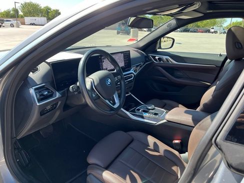 Used 2023 BMW i4 eDrive40 w/ Premium Package RWD image 11