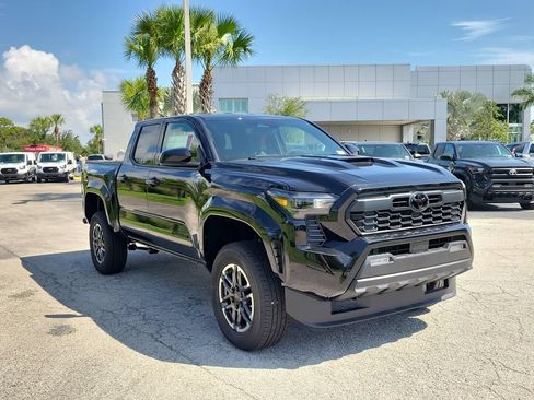 New 2026 Toyota Tacoma TRD Sport AWD/4WD image 3