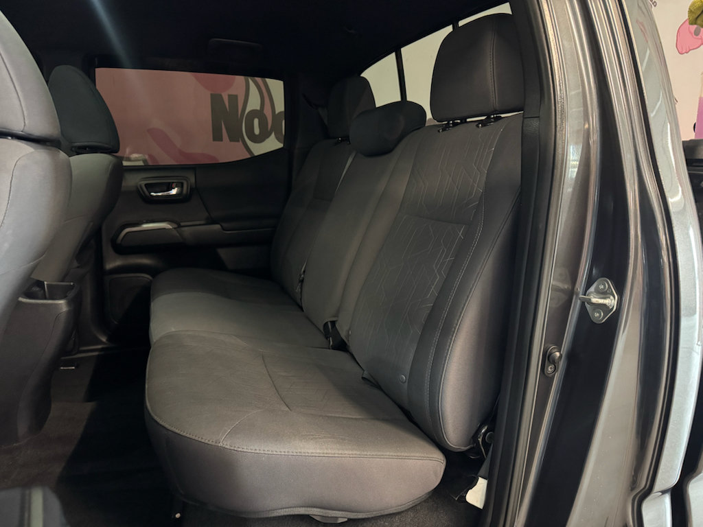 Used 2018 Toyota Tacoma TRD Sport RWD image 20