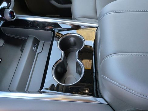 New 2026 Chevrolet Tahoe Z71 image 33