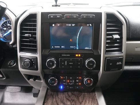 Used 2019 Ford F250 Lariat w/ Lariat Ultimate Package AWD/4WD image 24