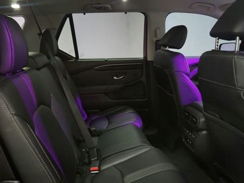 Used 2025 Honda Pilot EX-L image 19