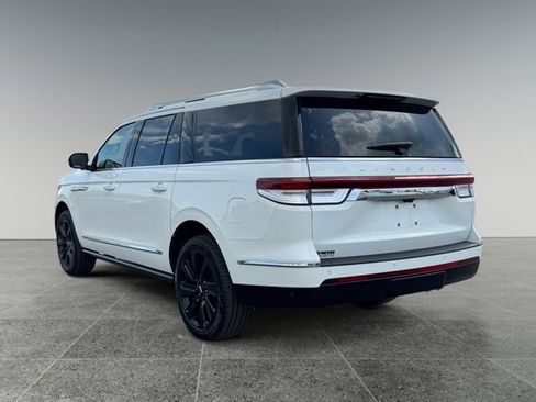 Used 2024 Lincoln Navigator L Reserve AWD/4WD image 4