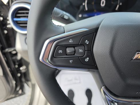 New 2026 Chevrolet Trax LT w/ Sunroof Package FWD image 30