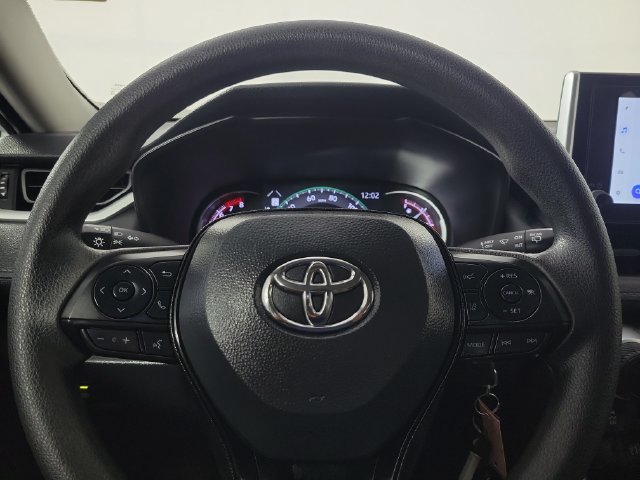Used 2025 Toyota RAV4 LE FWD image 25