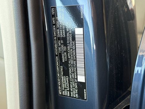 New 2026 Volvo XC60 B5 Ultra w/ Protection Package Premier image 28