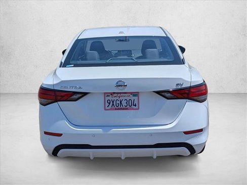 Used 2023 Nissan Sentra SV FWD image 7