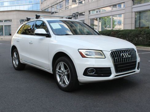 Used 2017 Audi Q5 2.0T Premium image 1
