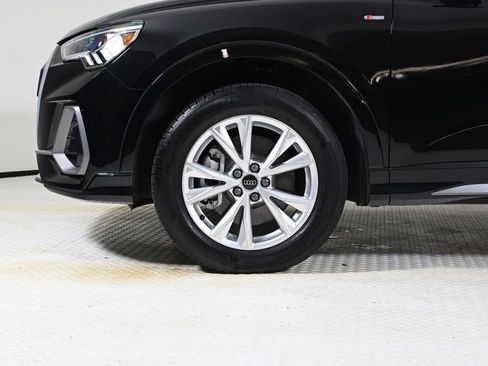 Used 2024 Audi Q3 2.0T Premium image 23