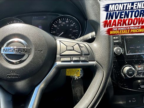 Used 2019 Nissan Rogue S AWD/4WD image 11