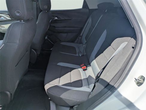 Used 2023 Chevrolet TrailBlazer LT w/ Convenience Package image 14