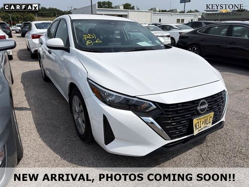 Used 2025 Nissan Sentra S FWD image 1