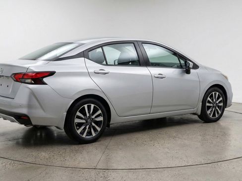 Used 2025 Nissan Versa SV image 7