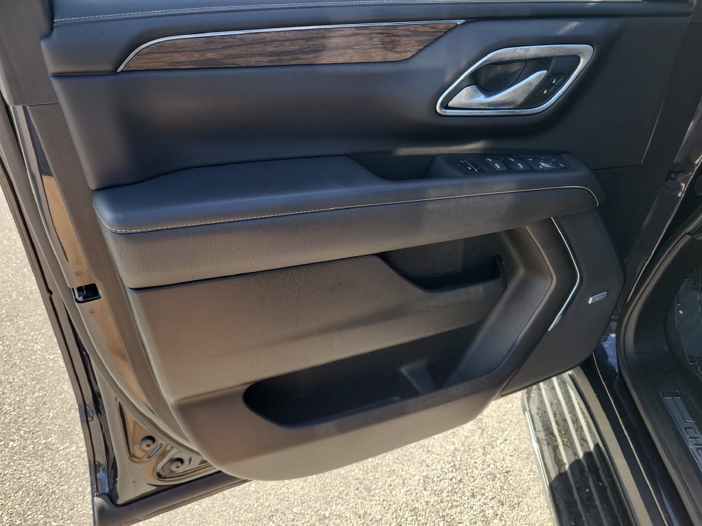 Used 2023 Chevrolet Tahoe Premier RWD image 20